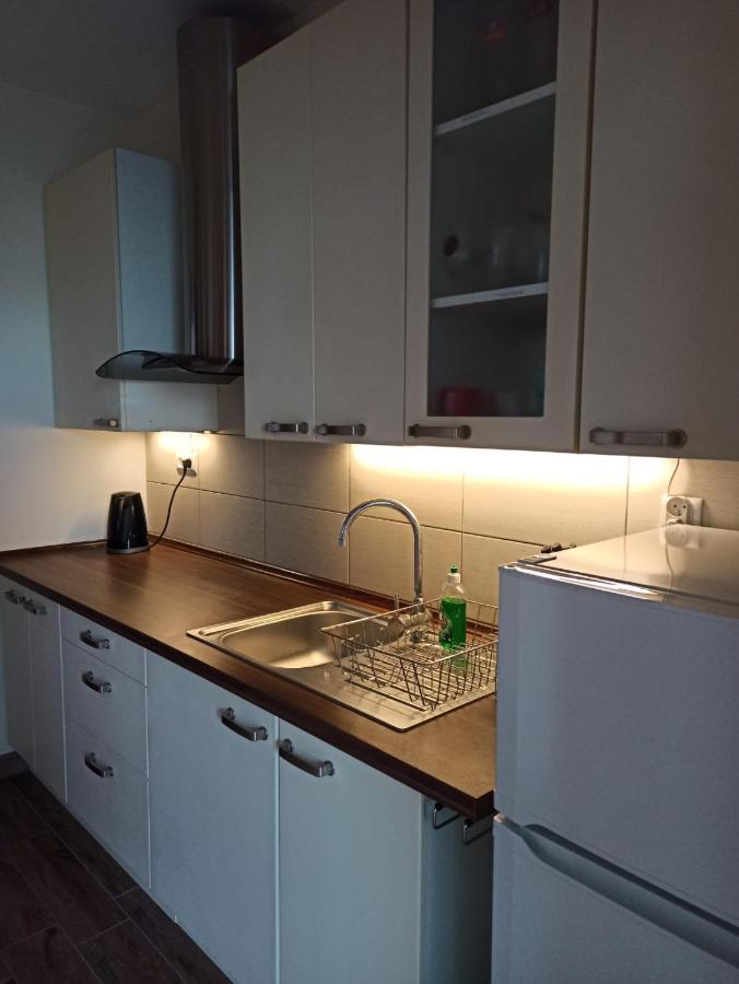 Dom Goscinny Przy Jeziorze Gardna Wielka Exterior foto