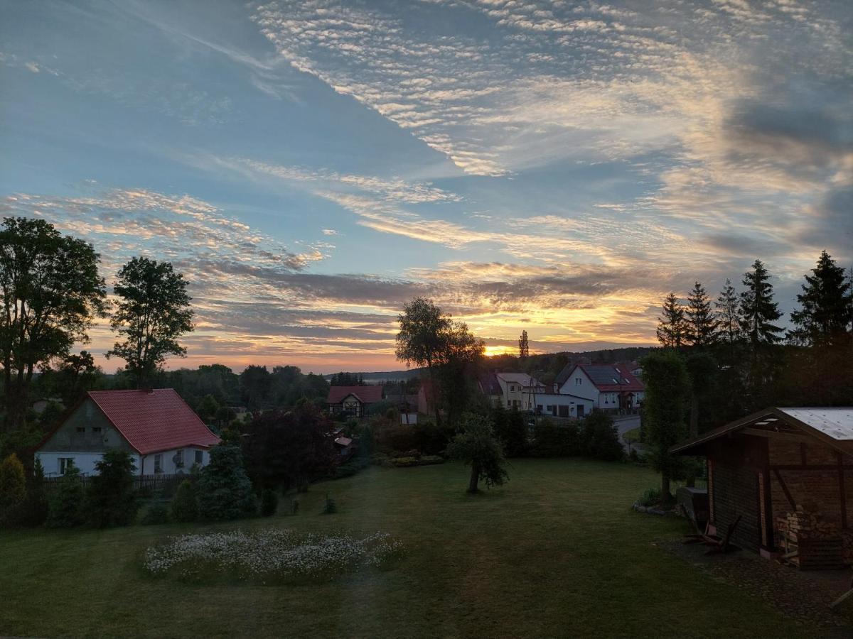 Dom Goscinny Przy Jeziorze Gardna Wielka Exterior foto